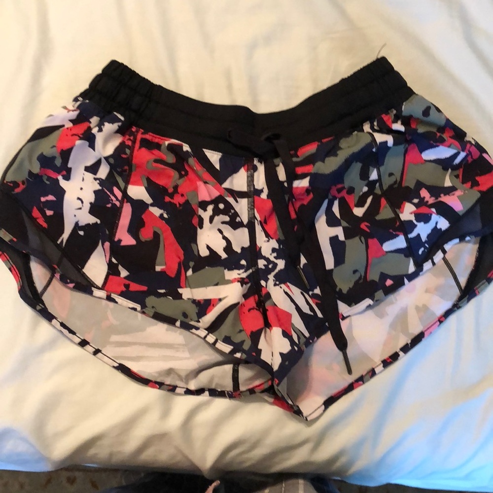 Lululemon Hotty hot shorts